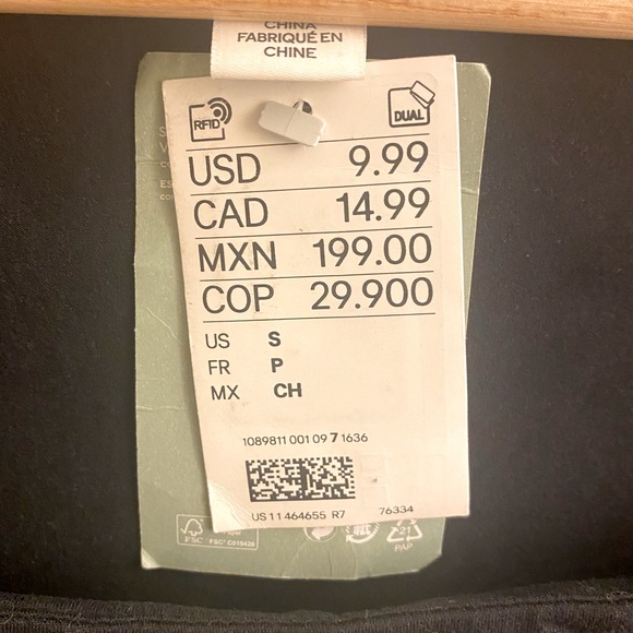 H&M Black Top - Picture 2 of 4